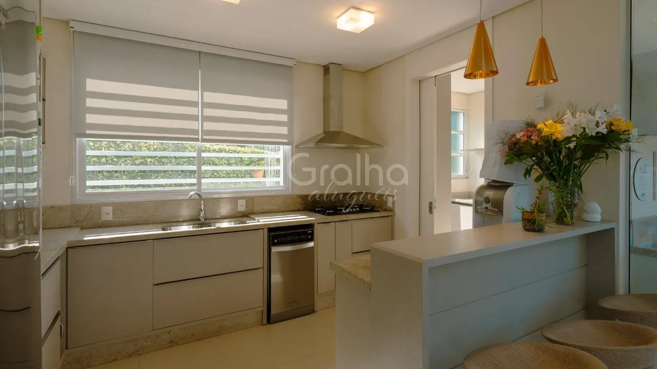 Меблированный дом: 5 спален с ванной и 730 м² — photo 7