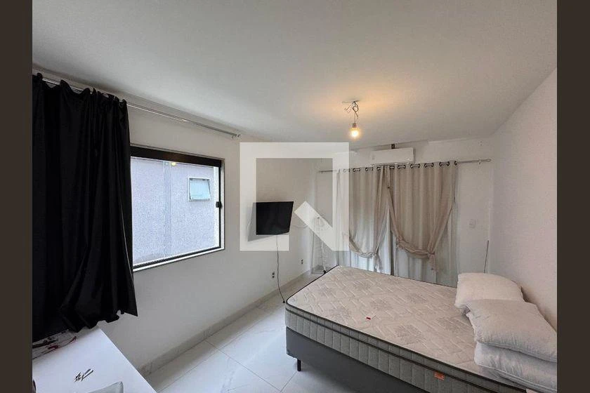 Condominium house with 3 en-suite bedrooms — photo 47