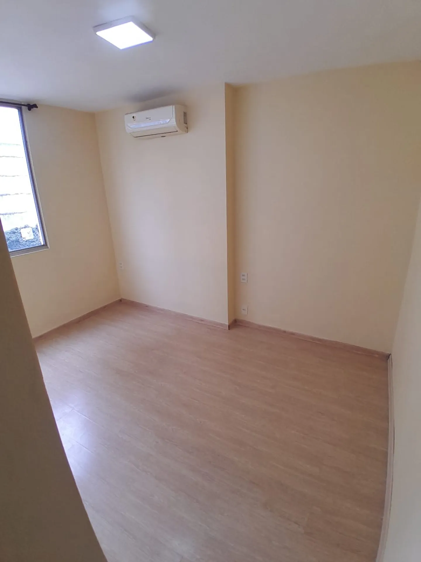 2-bedroom apartment with a home office — photo 4
