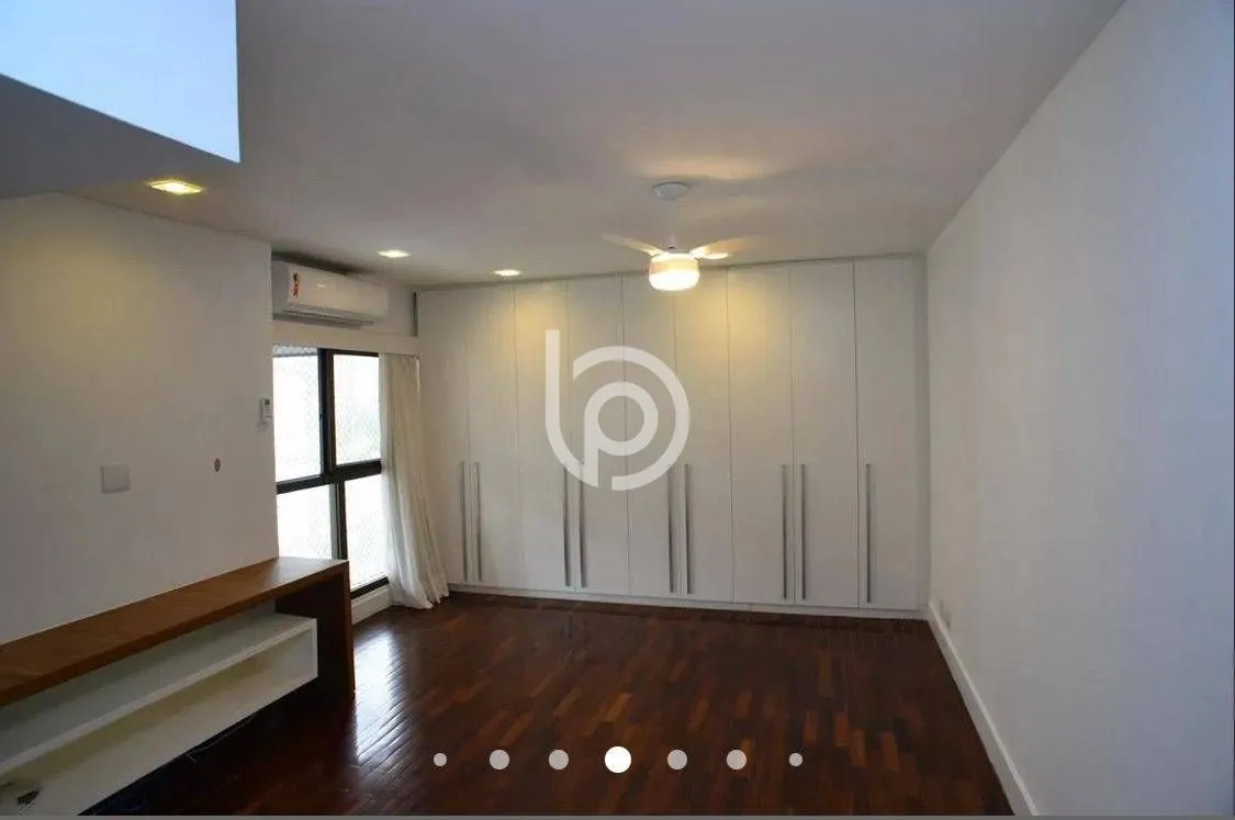 4-bedroom apartment with a closed kitchen and gas stove — photo 23
