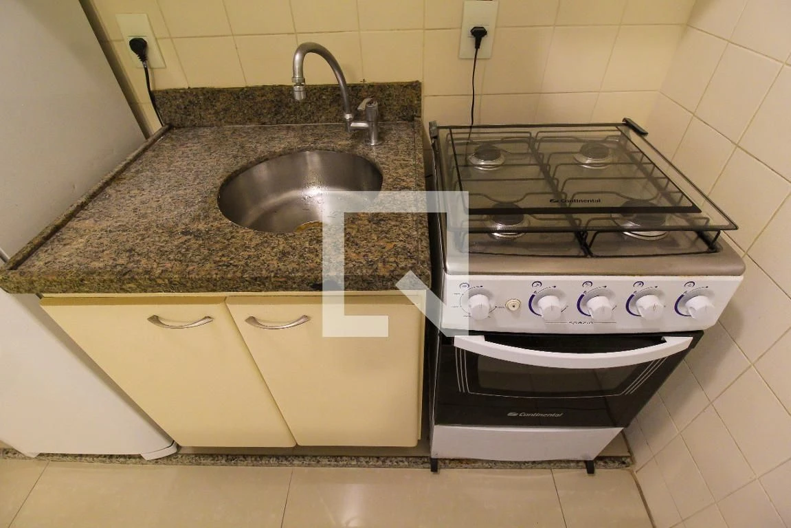 One-bedroom apartment with a water view in Rio de Janeiro — photo 28