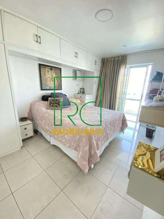 Cobertura com 3 quartos e cozinha com fogão a gás — photo 24