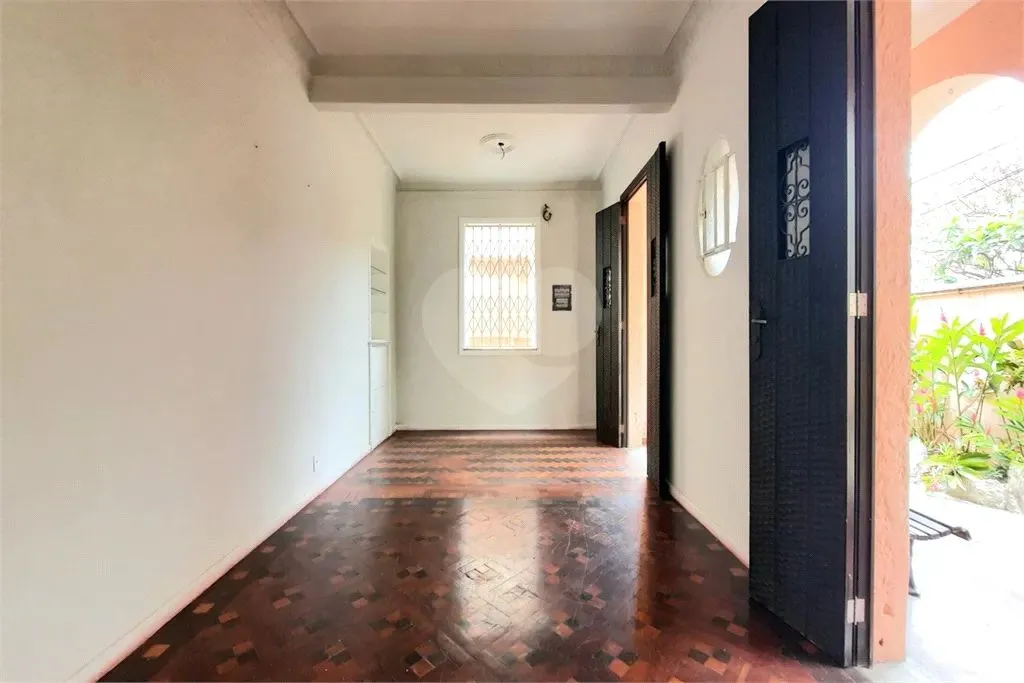 Casa sem mobília com cozinha separada e 5 quartos — photo 14