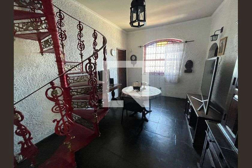 Rental house with 4 bedrooms and 600 m² — photo 13