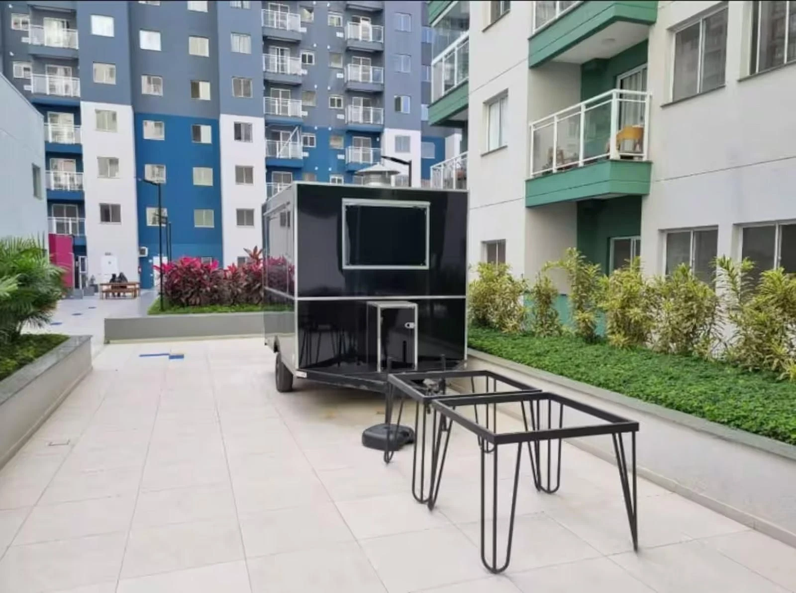 2-bedroom apartment with balcony and laundry area — photo 51