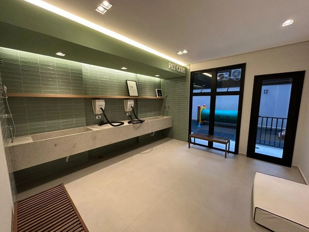 2-bedroom apartment with a washing machine — photo 24