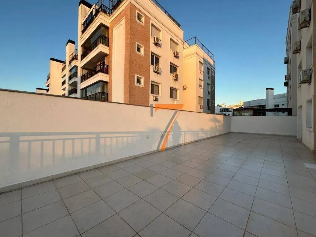 3-bedroom apartment with private garden and 337 m² — photo 9