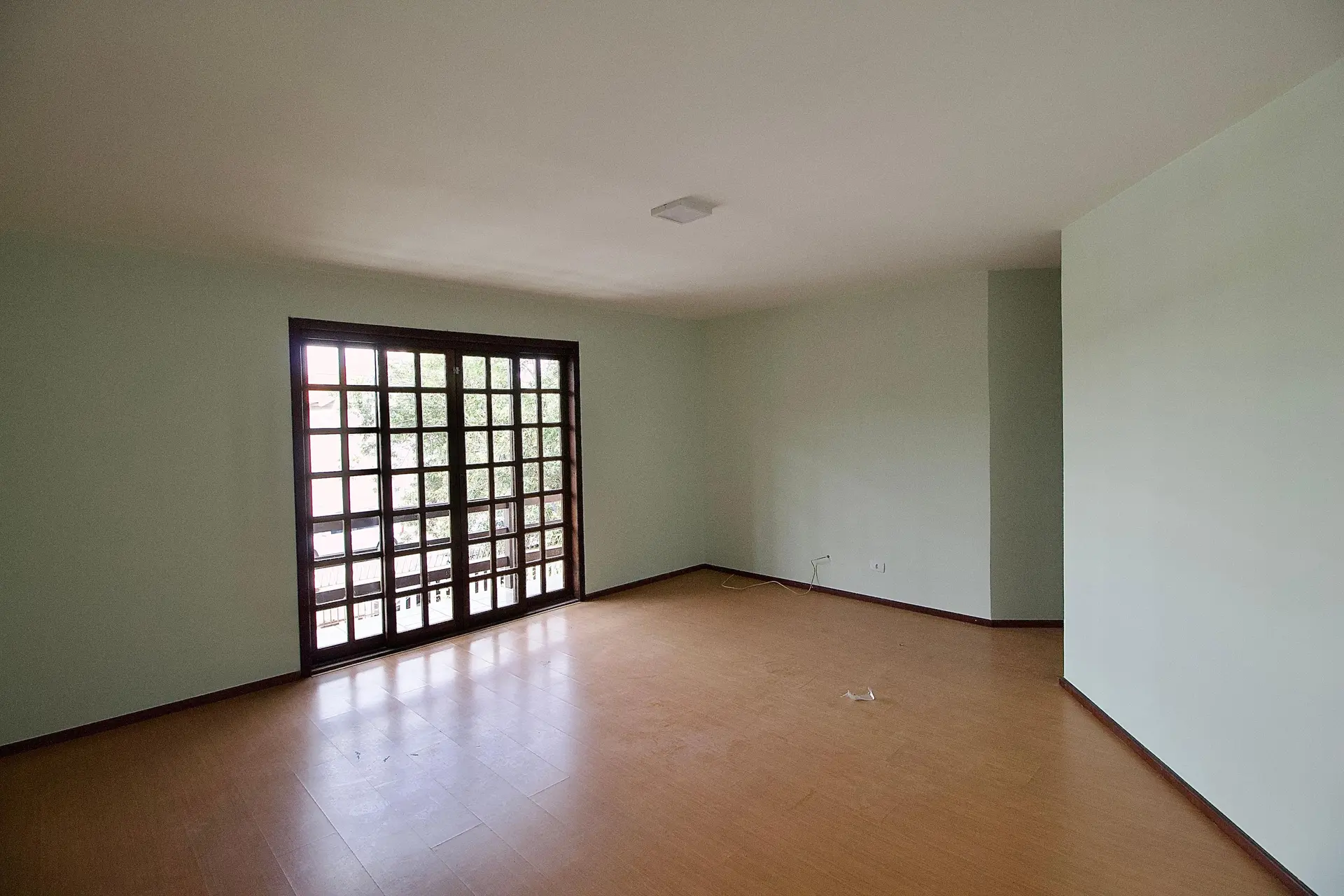 4-bedroom house with a garden in Curitiba — photo 22