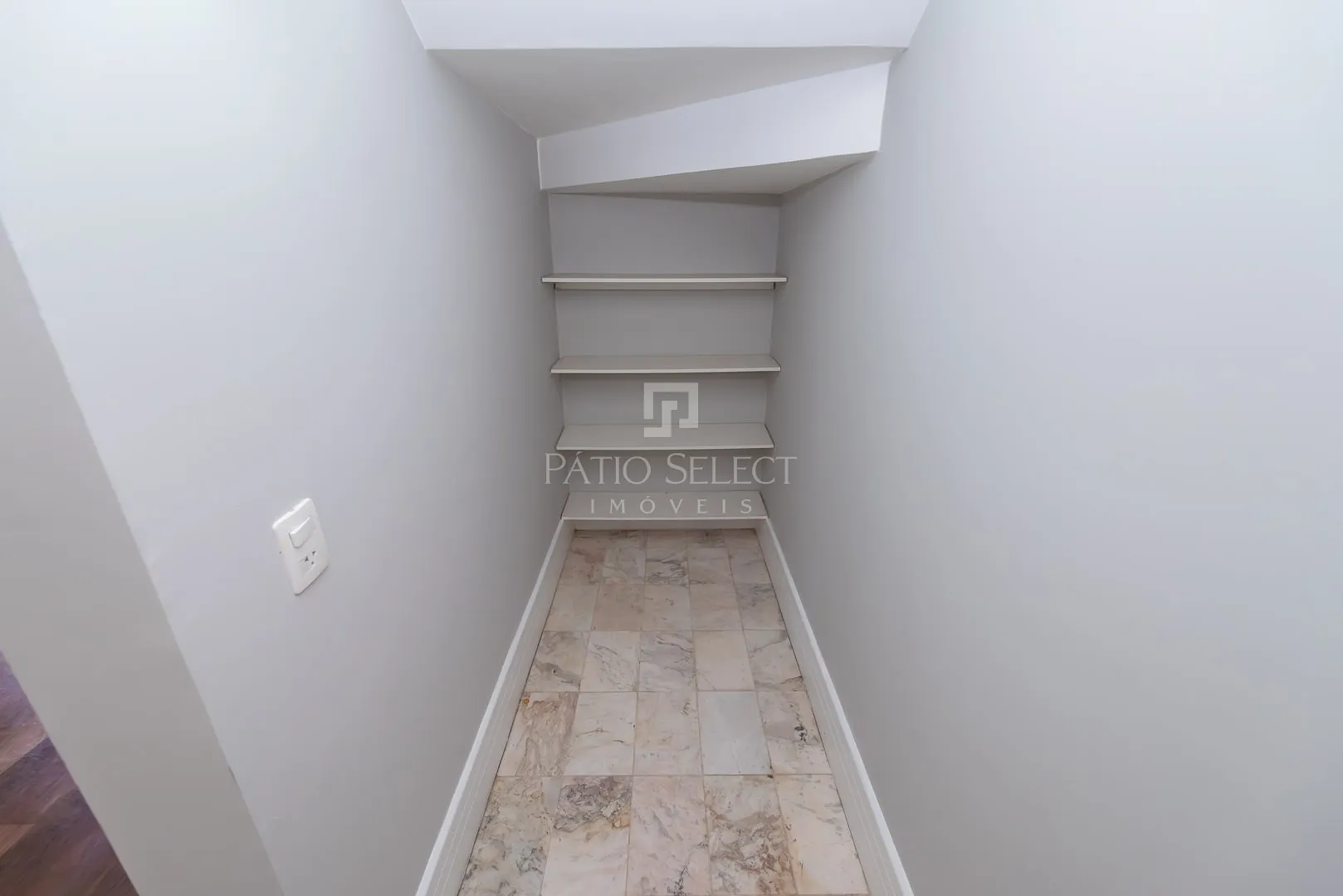 Furnished house, 305 m², with a bathtub — photo 106