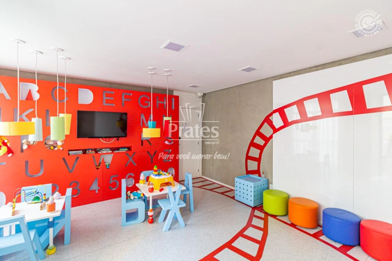 2-bedroom apartment with a dryer in Curitiba — photo 23
