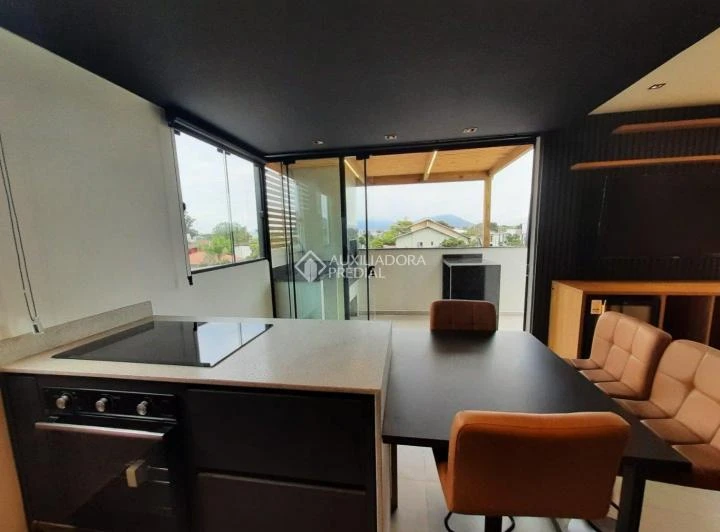 Furnished penthouse with open-plan kitchen and 1 bedroom — photo 8