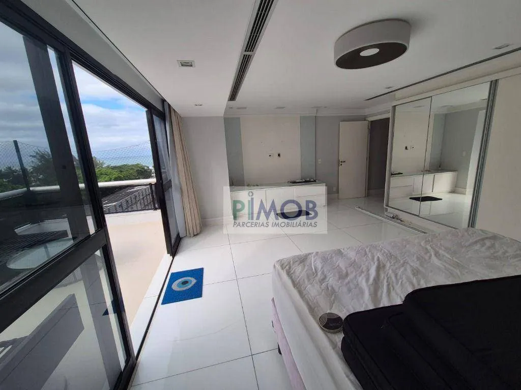 Furnished duplex penthouse with 3 bedrooms and 256 m² — photo 39