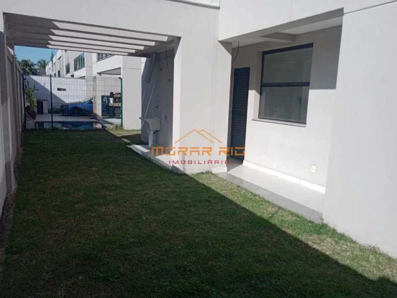 House, 367 m², with floor-to-ceiling windows — photo 18