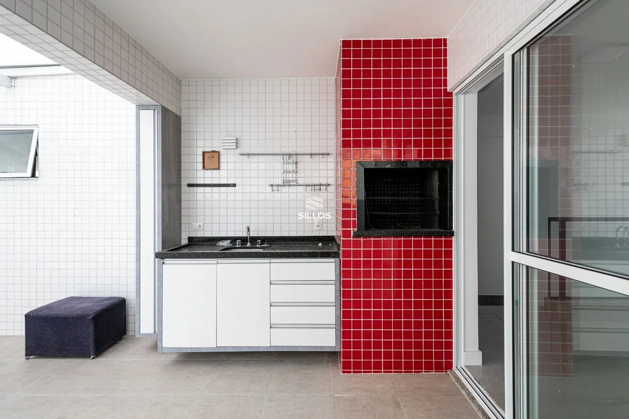 142 m² apartment with a balcony and private BBQ — photo 12