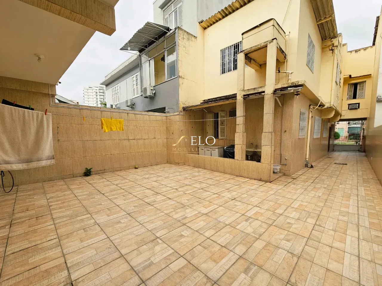 Furnished house with 4 bedrooms and 3 bathrooms — photo 46