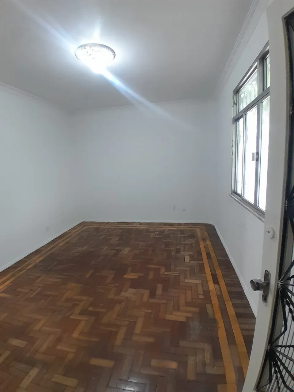 Apartamento de 3 quartos com armários planejados na cozinha — photo 8