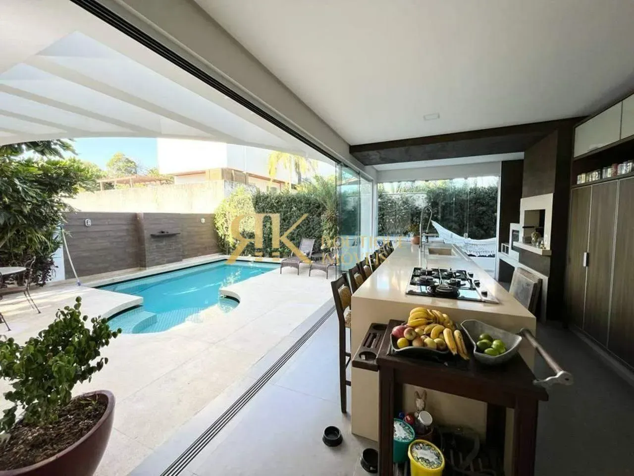 Casa para alquiler con 5 dormitorios y jardín privado — photo 2