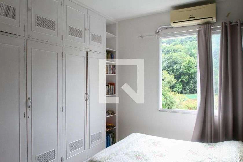 200 m² furnished apartment with 6 bedrooms and great view — photo 18