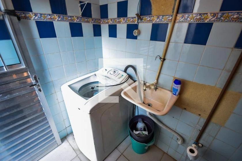 Дом с 4 спальнями, 3 парковками и частным садом — photo 48