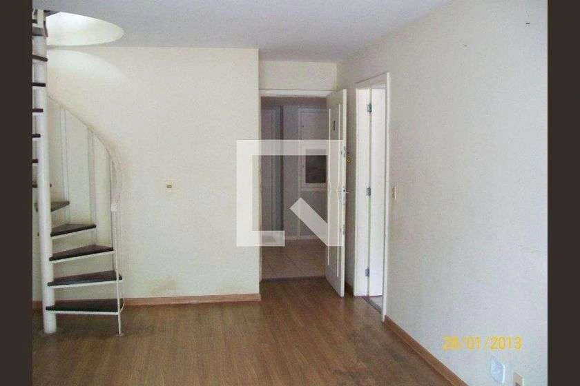 221 m² rental apartment with 4 bedrooms and a balcony — photo 14