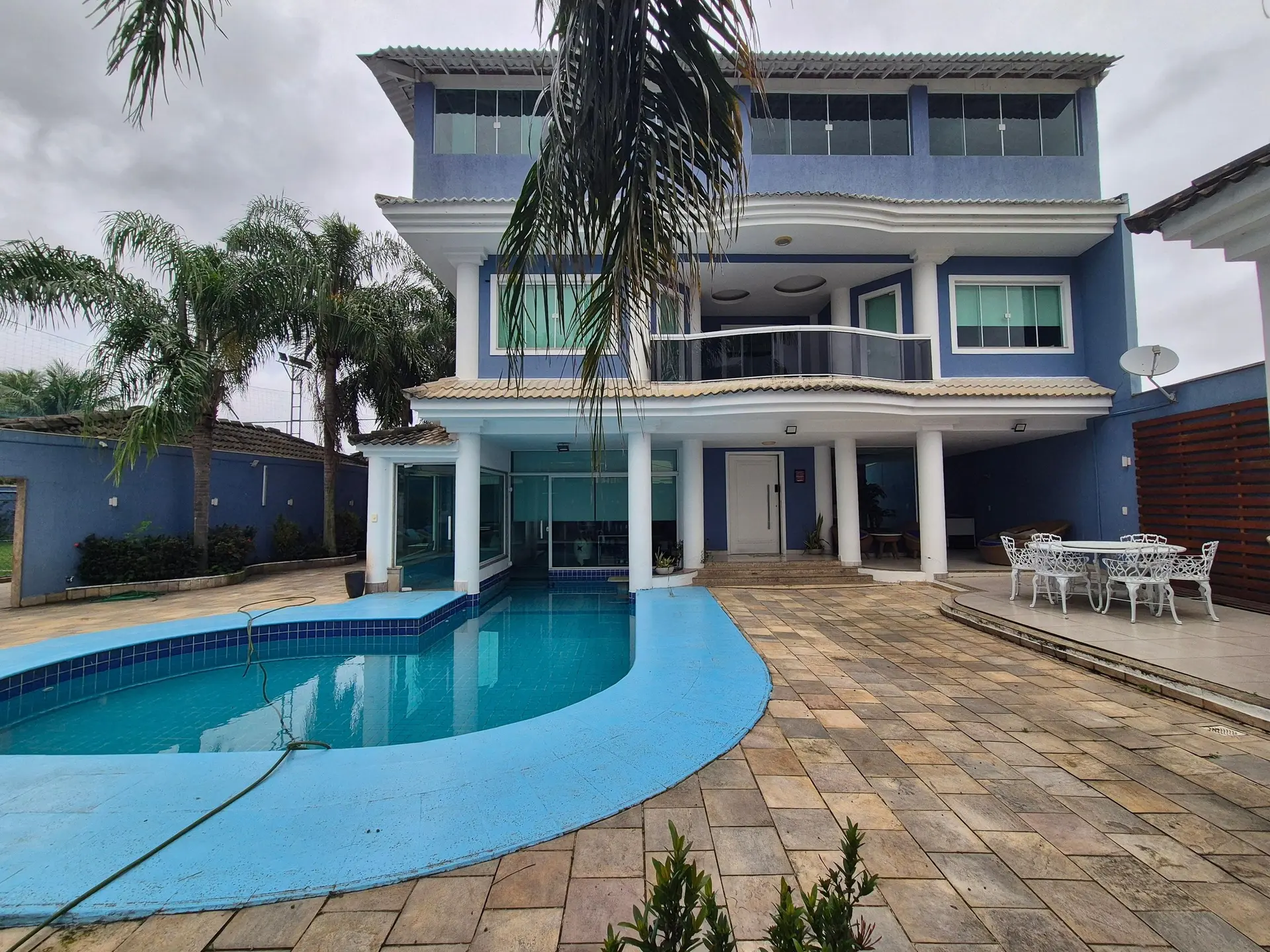 4 quartos e jacuzzi: casa de 318 m² — photo 80