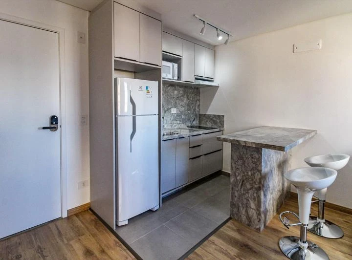 Furnished studio with glassed-in balcony and built-ins — photo 8