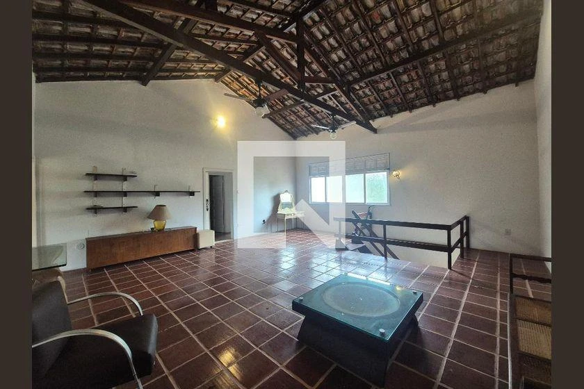 Casa para aluguel com 4 quartos e 2 suítes em 1500 m² — photo 13
