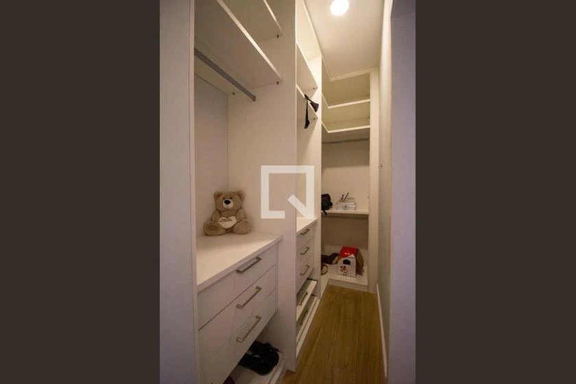 4-bedroom house with a bathtub in Rio de Janeiro — photo 92
