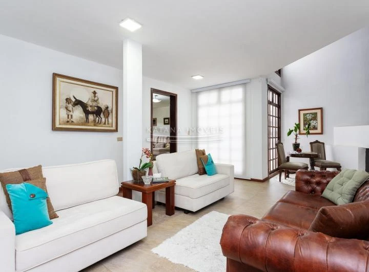 Casa de 4 dormitorios con 3 suites y 970 m² — photo 3