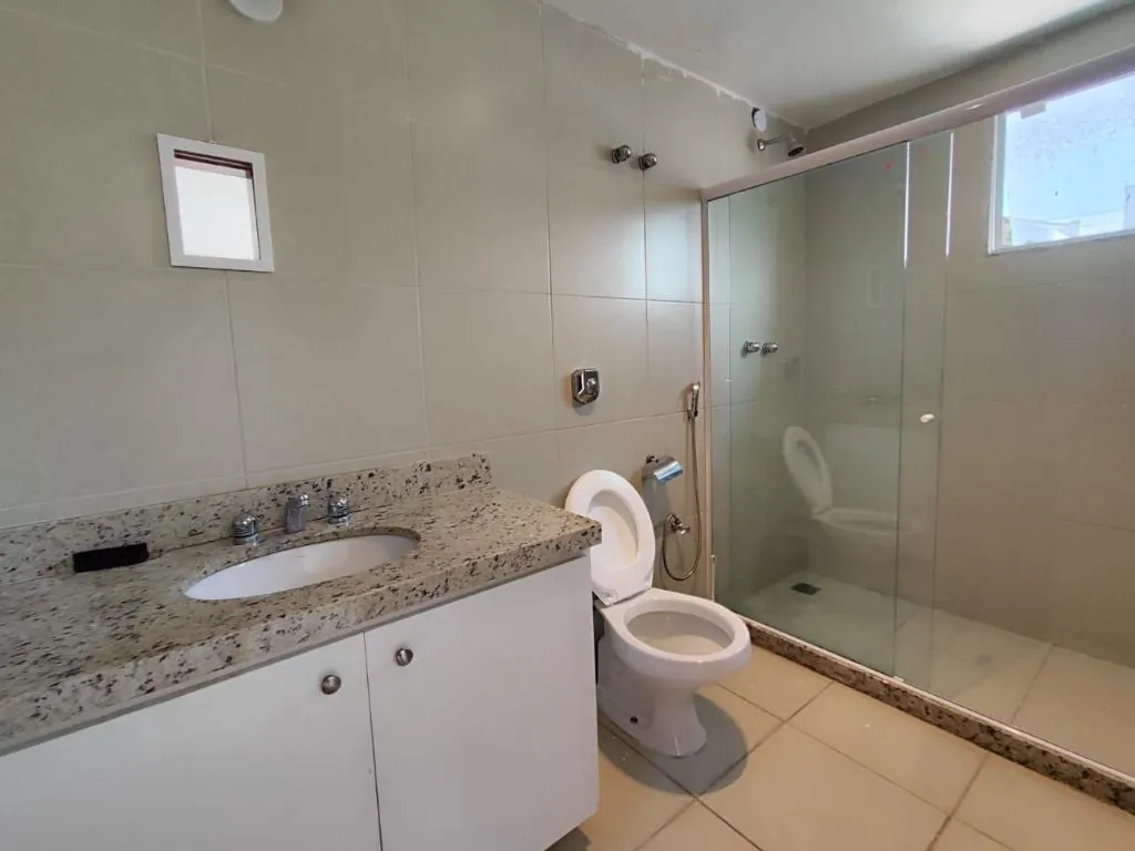 House with 5 bedrooms, 5 bathrooms, 400 m² — photo 16