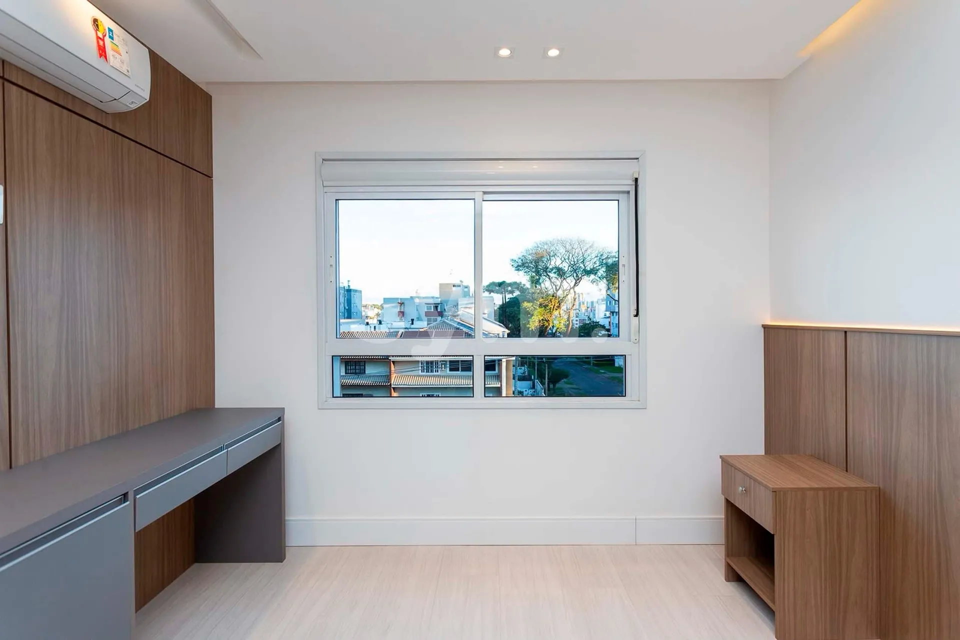 256 m² apartment with 3 en-suite bedrooms and enclosed balcony — photo 17