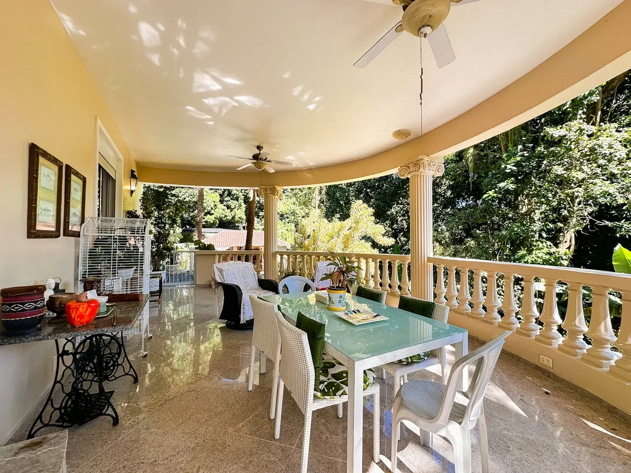 Furnished house with 4 bedrooms and 2993 m², 3 en-suites — photo 13