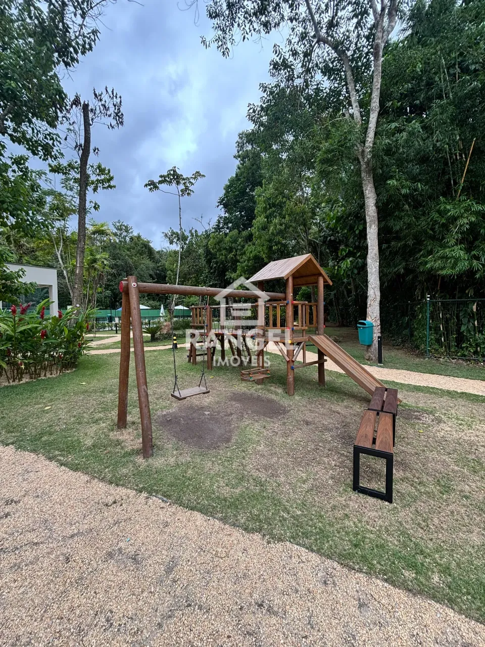 Casa com 2 quartos e varanda em condomínio com lazer — photo 12