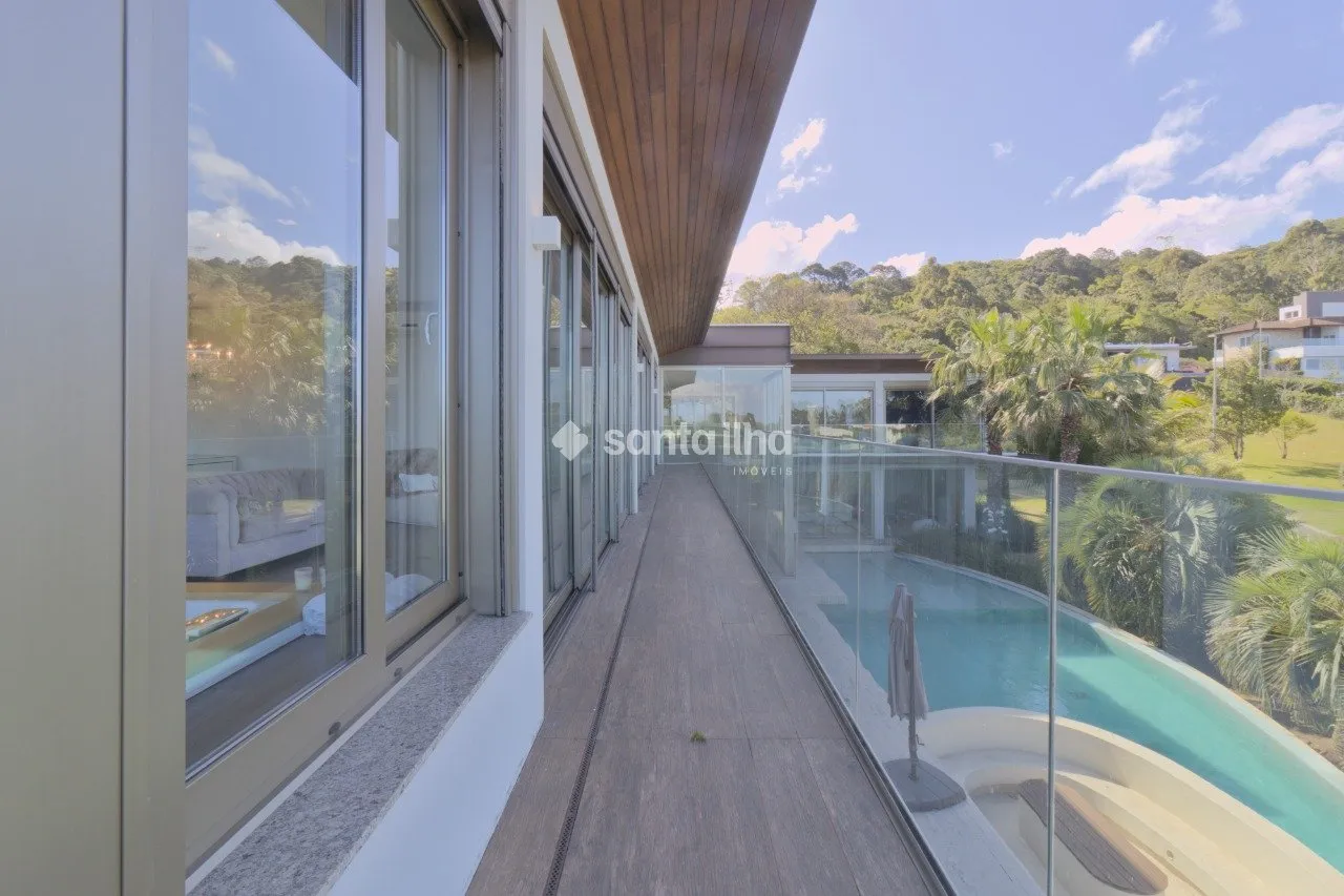 House with 6 en-suite bedrooms and 8 bathrooms, 1350 m² — photo 13