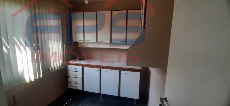 340 m² house with 4 bedrooms and a separate kitchen — photo 8