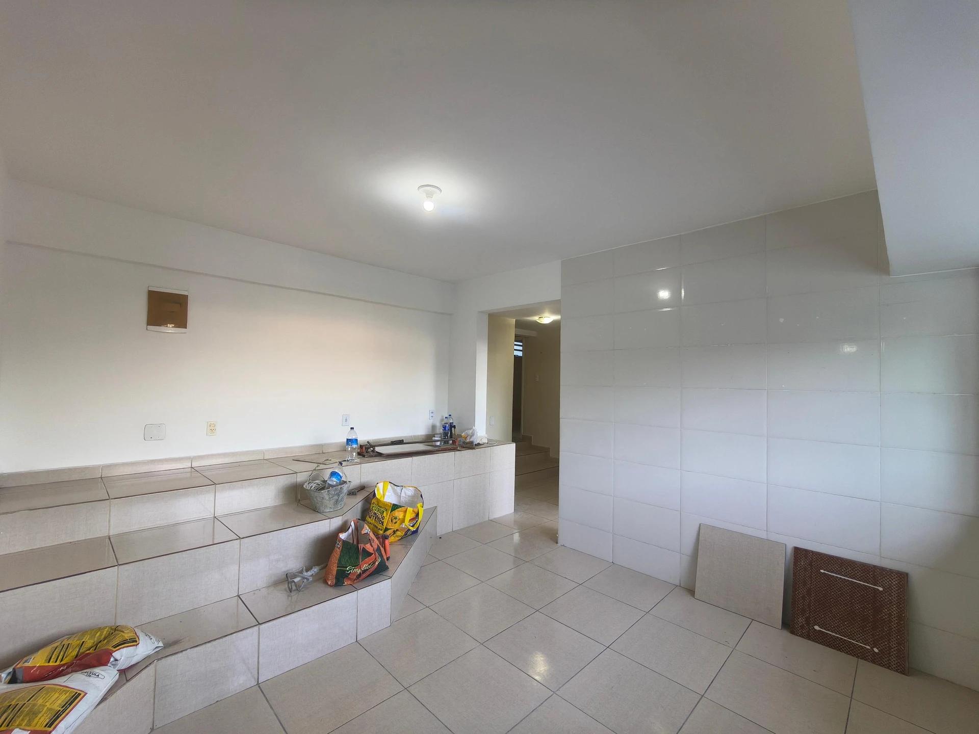 Condo house with 3 bedrooms and a balcony — photo 34