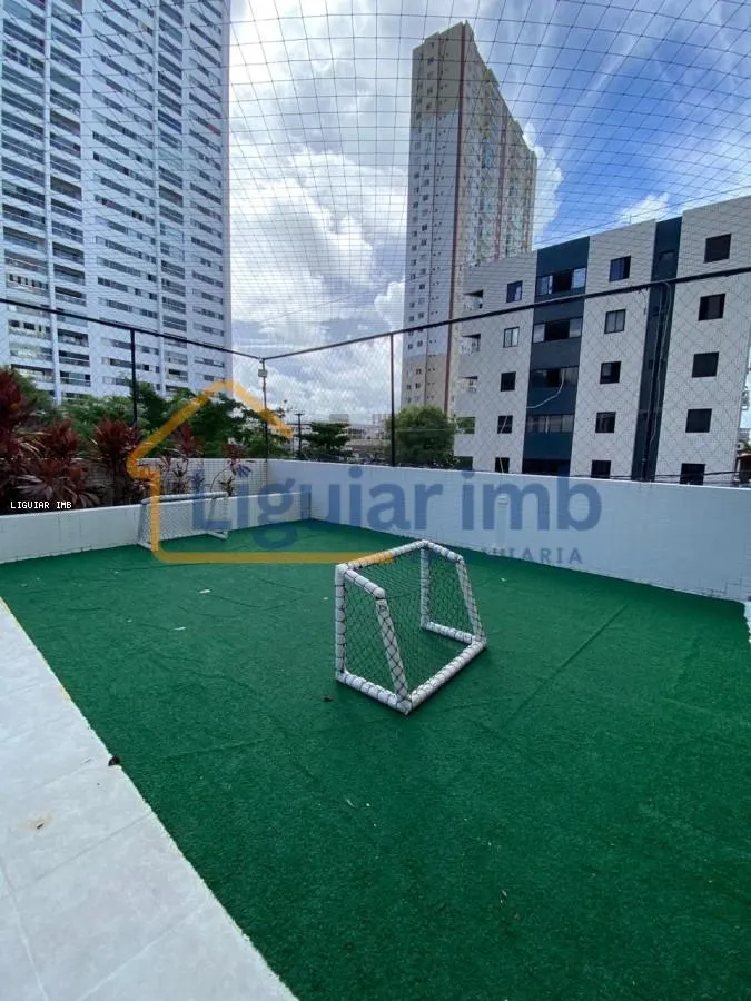 Glass-enclosed balcony in a 2-bedroom apartment, 58 m² — photo 20