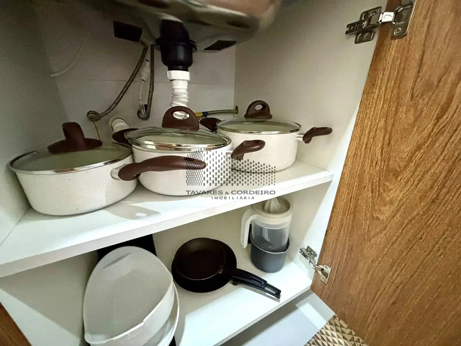 Furnished apartment, 48 m², with a washing machine — photo 3