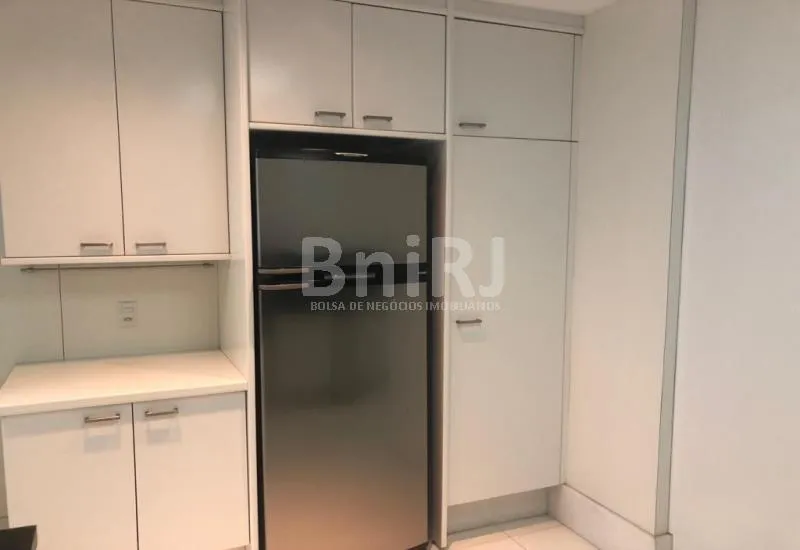 Furnished apartment with 4 bedrooms and a gas stove — photo 14