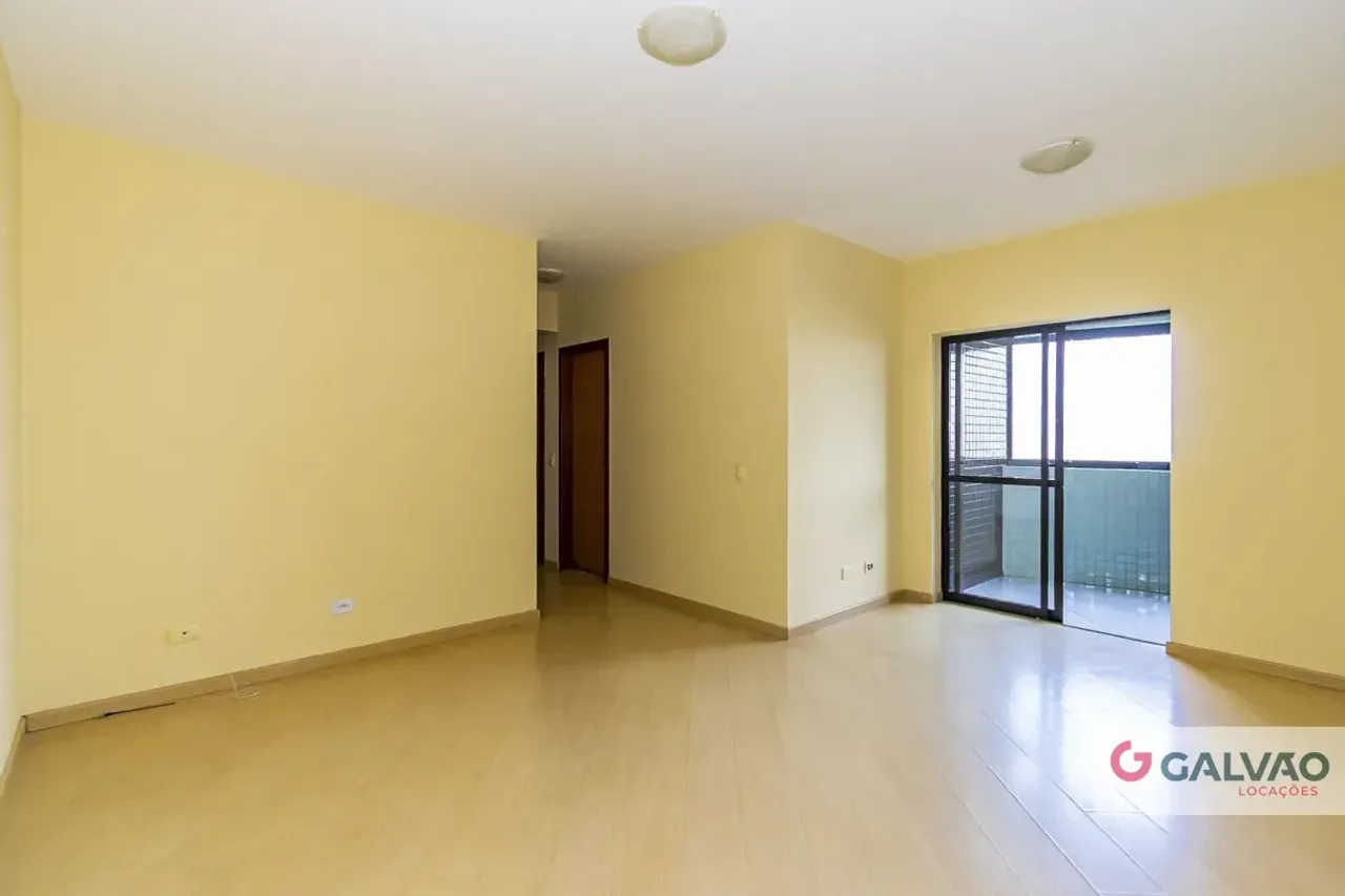 Rental apartment with 3 bedrooms and a balcony — photo 2