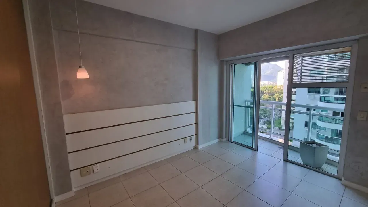 Apartamento com 3 quartos e 2 banheiros com varanda — photo 10