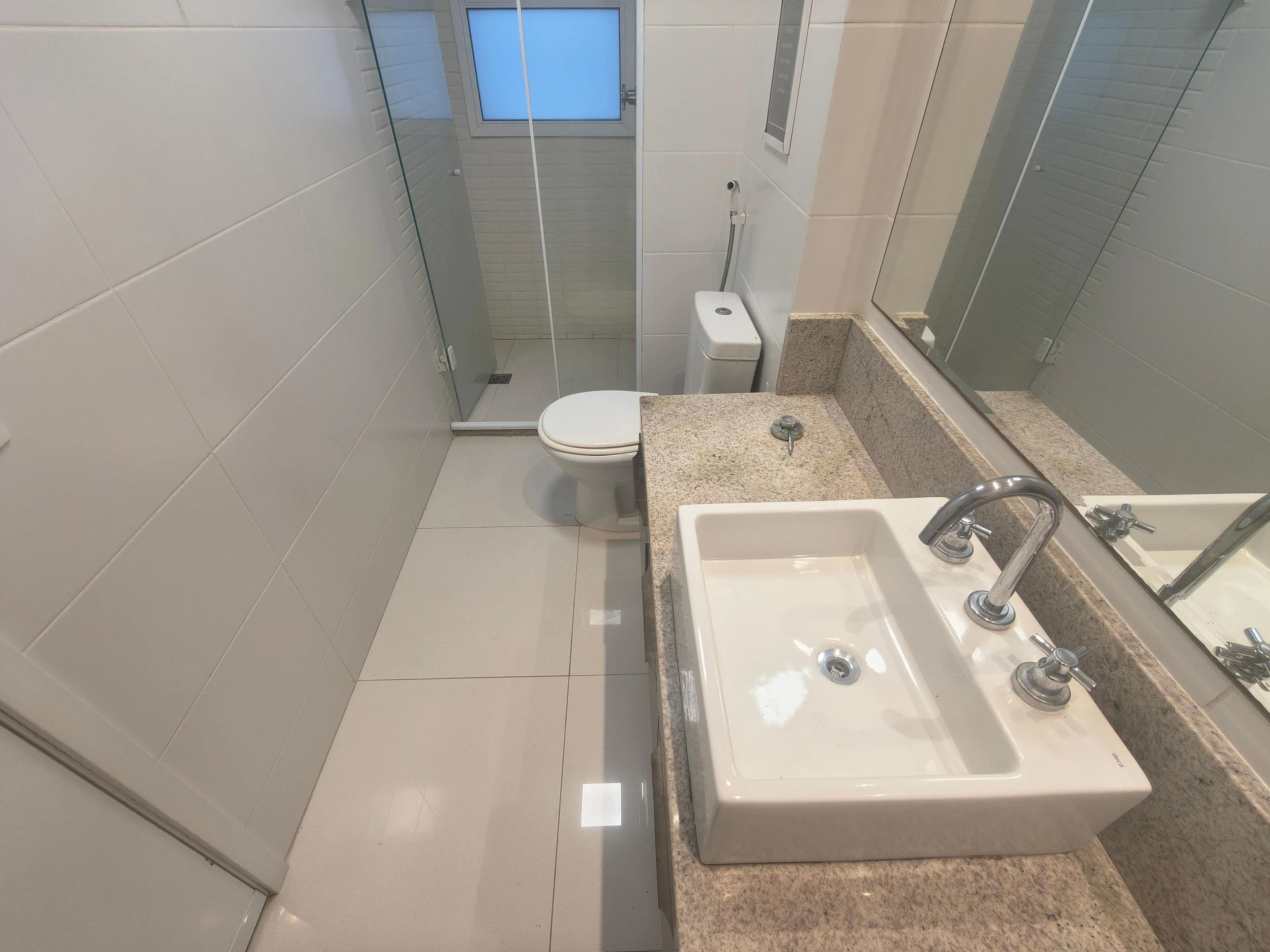 Apartamento mobiliado com 2 quartos e 3 banheiros — photo 53