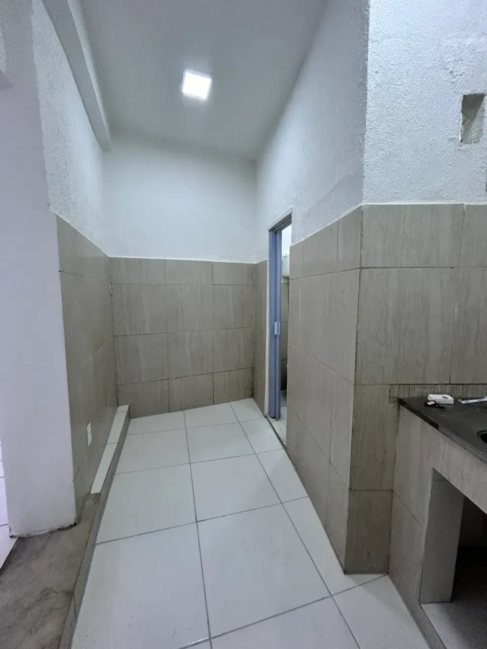 House with 1 bedroom and 1 bathroom plus laundry area — photo 4