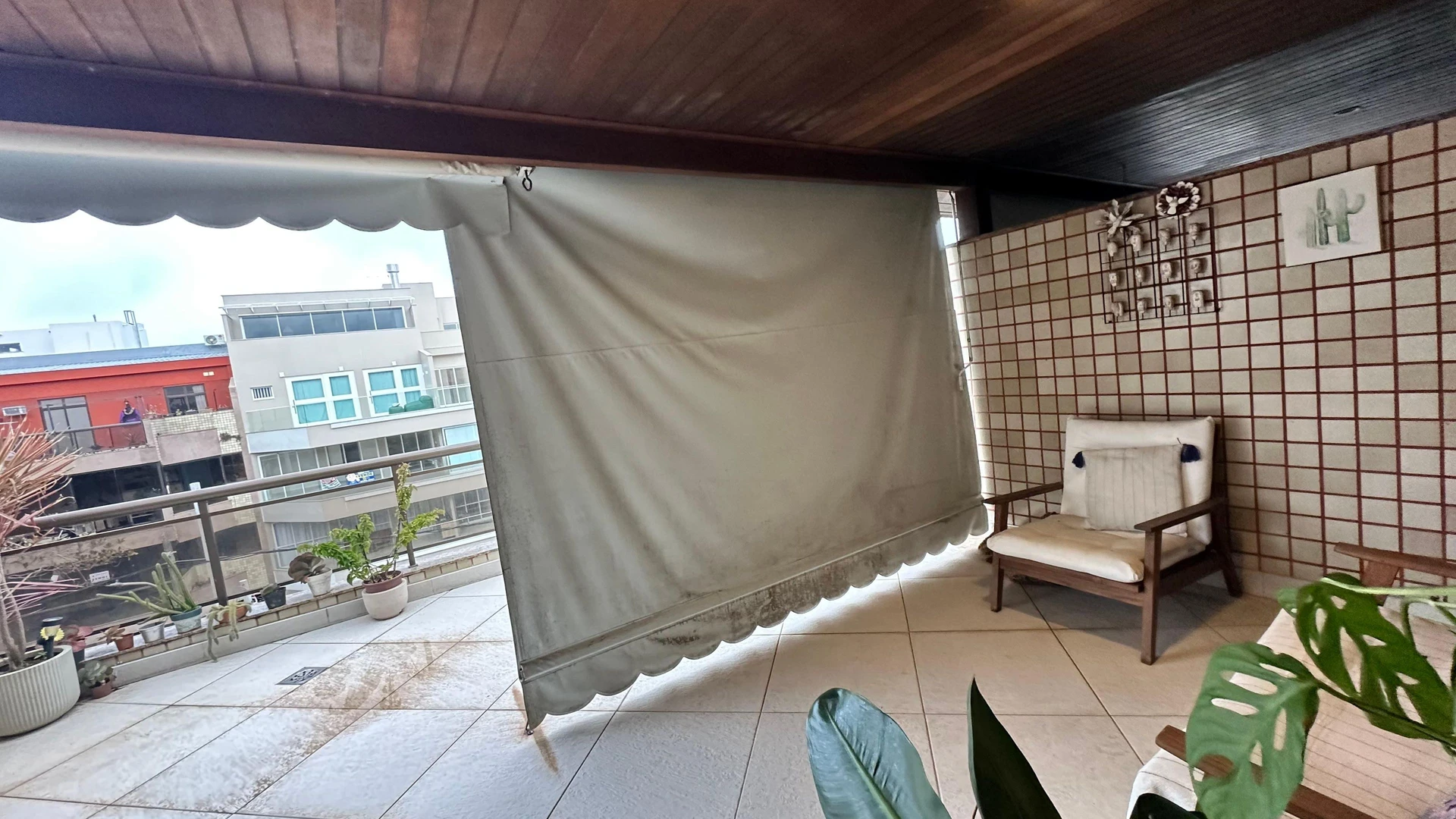 300 m² apartment with a washing machine and a dishwasher — photo 55