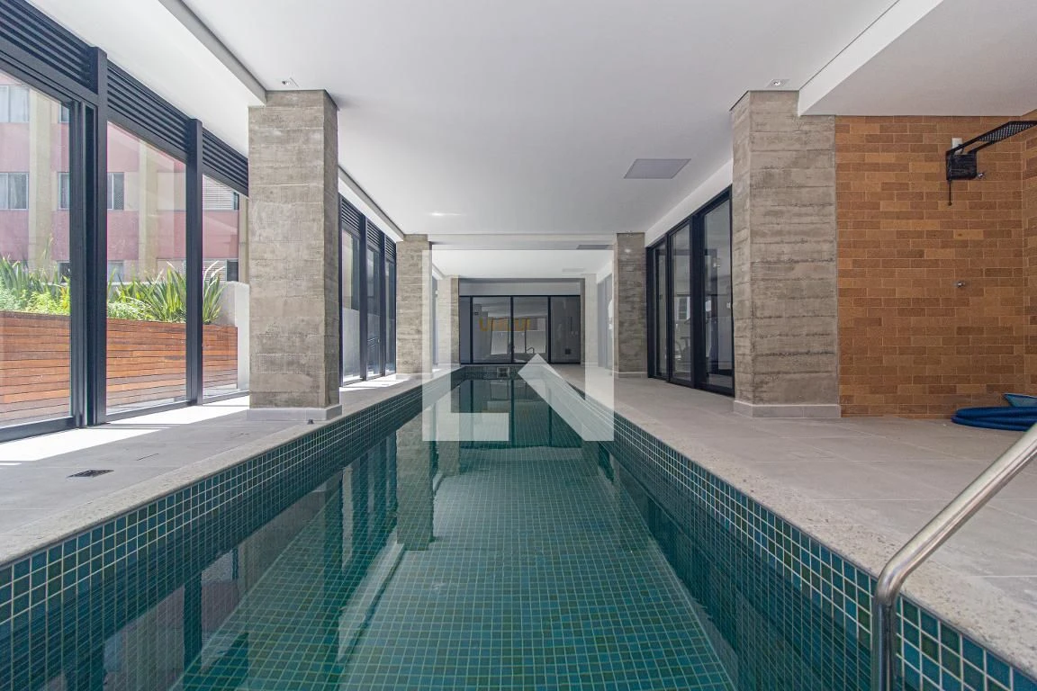 Furnished studio in a building with an indoor pool — photo 22
