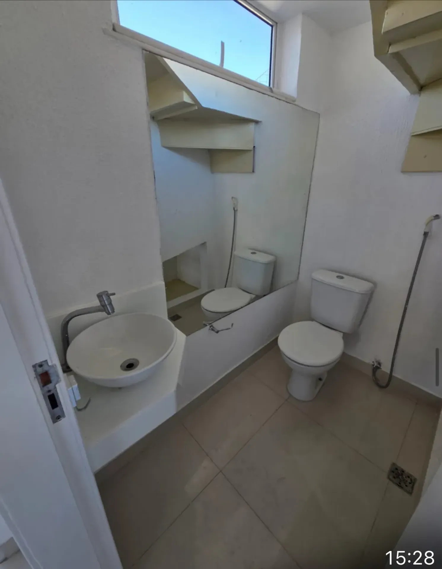 Unfurnished 3-bedroom apartment with terrace views — photo 21