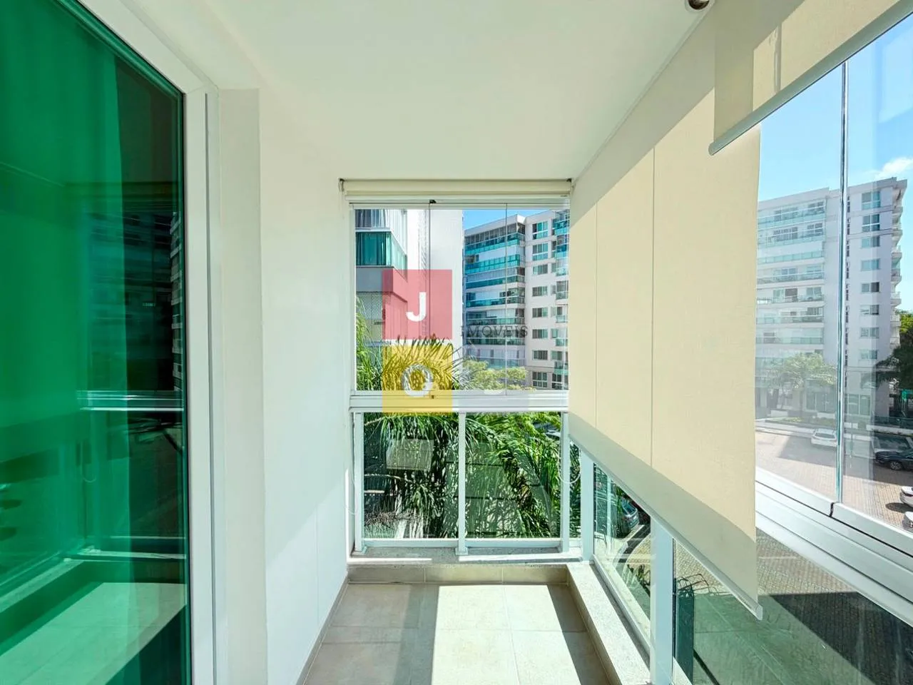 Furnished 4-bedroom suite apartment with 156 m² — photo 66