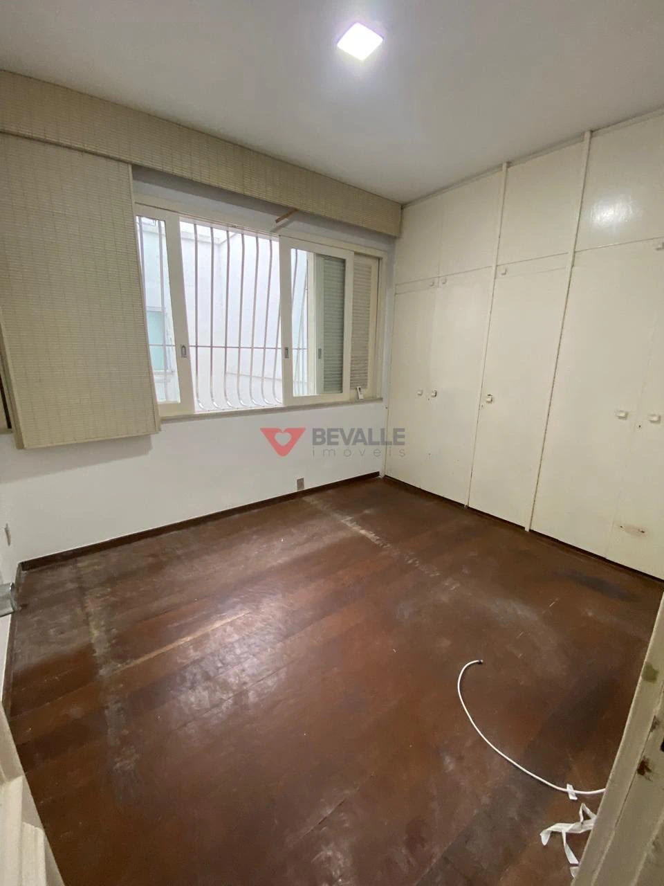 Квартира в оренду з 4 спальнями та 210 м² — photo 2
