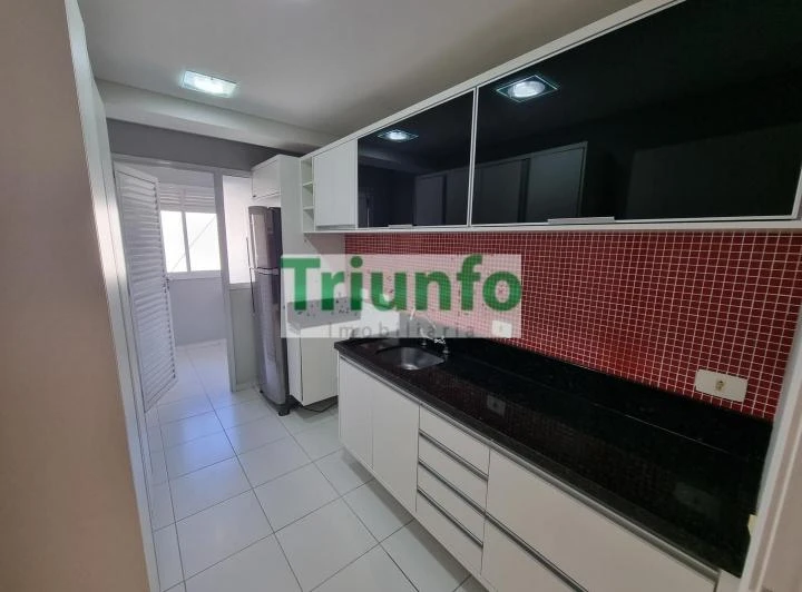 202 m² apartment with 3 bedrooms and 1 parking spot