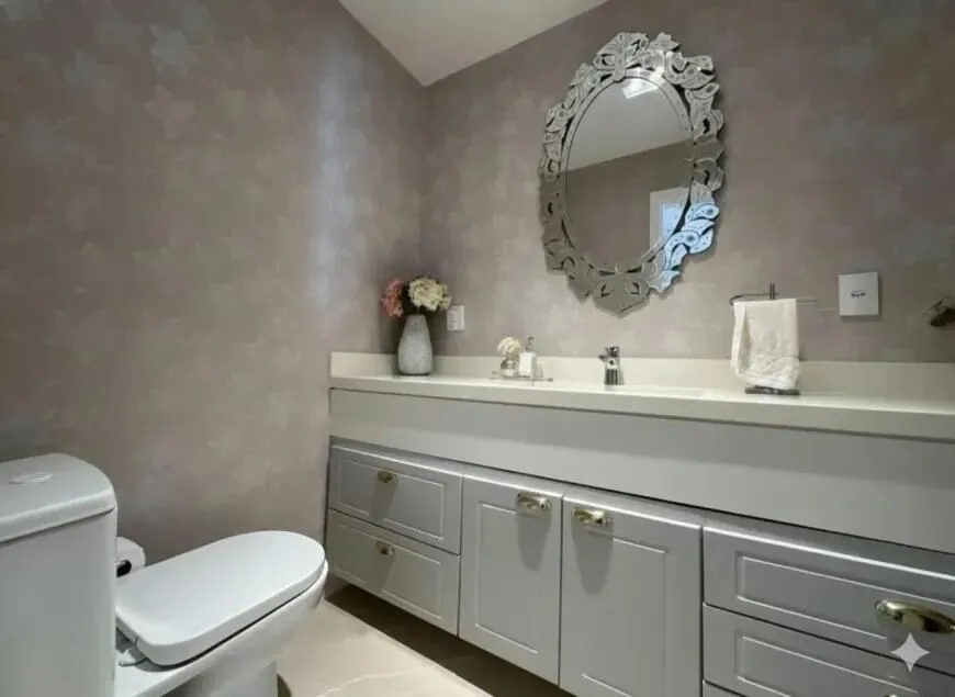 Furnished house with 4 bedrooms and an open-plan kitchen — photo 13